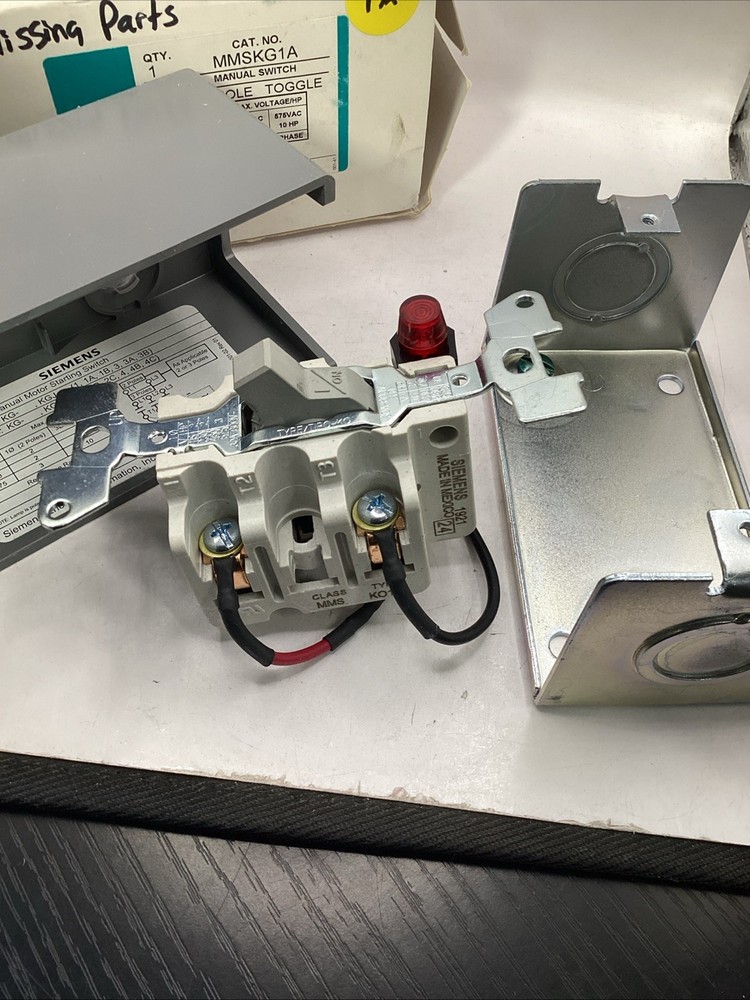 Siemens MMSKG1A Manual Switch 2 Pole Toggle NEW 🟡 Missing Parts