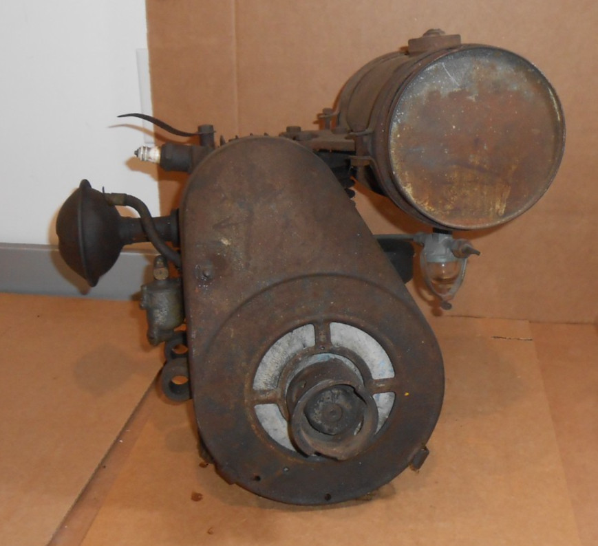 Brigs & Stratton model H engine vintage rope start