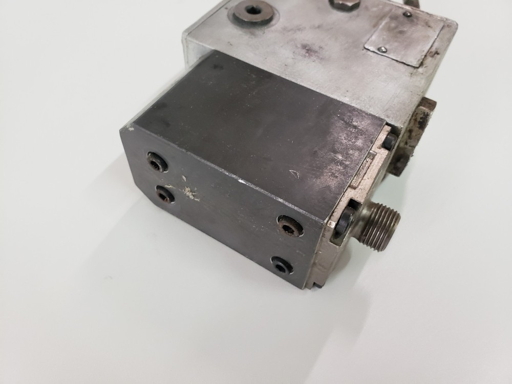 Nordson 724634A Hot Melt Applicator Head