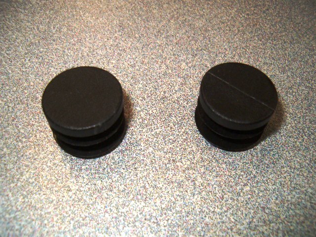 GRADY WHITE SWIM LADDER CAP SET (2) - 7/8"