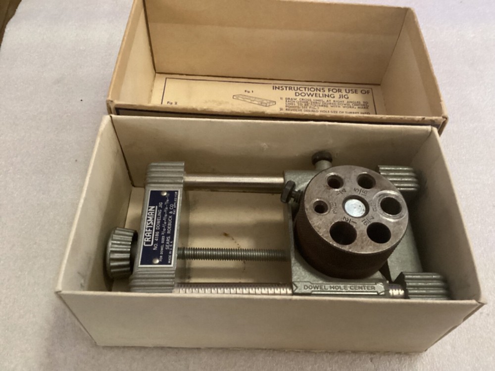 CRAFTSMAN DOWELING JIG 9-4186 WITH BOX