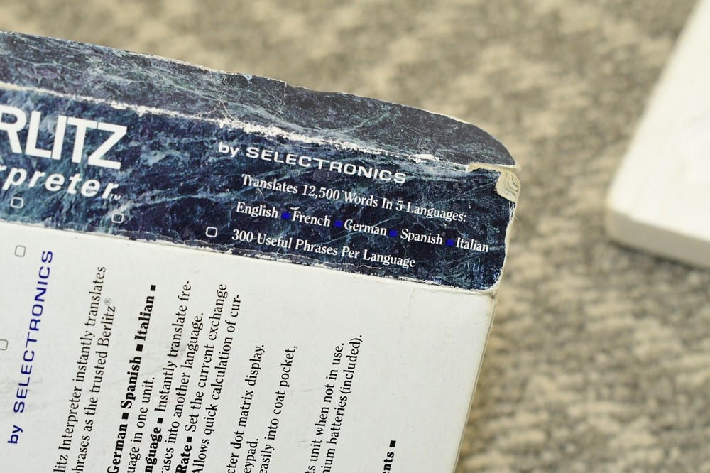 Berlitz Interpreter by Selectronics Five Language Translator Model TR500