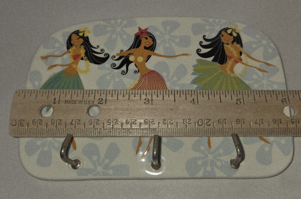 Hula Dancers Key Holder Retro Mod Wall Mounted Keys Small Leashes 3 Hooks