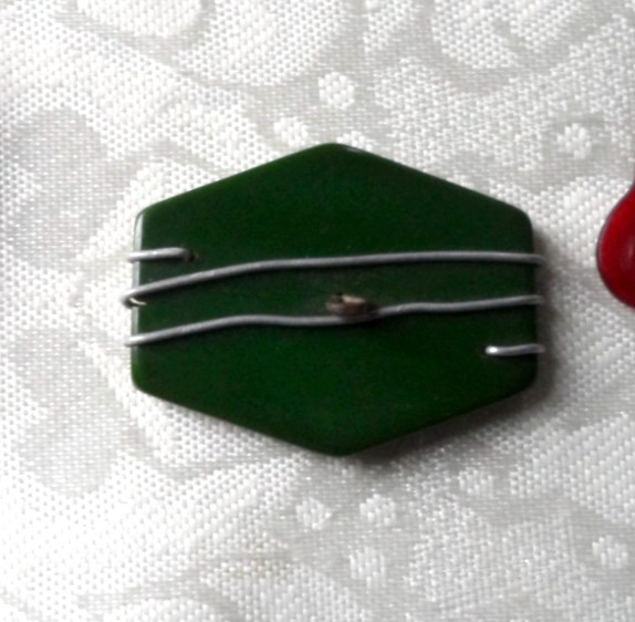Beautiful Vintage Green Bakelite Plastic Button