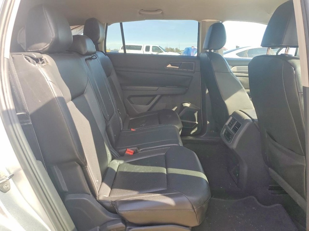 ATLAS 2018 Glove Box 4997094