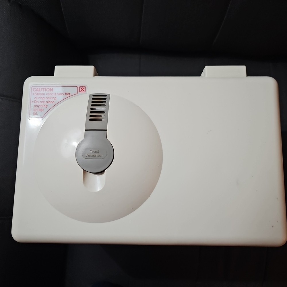 Panasonic SD-BT2P White Bread Bakery Automatic 1lb Bread Maker Machine