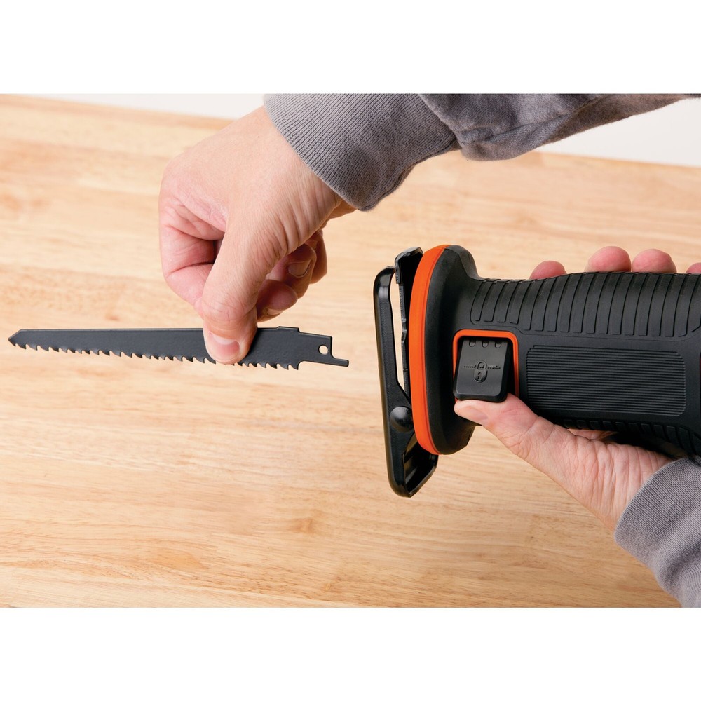 BLACK+DECKER 20V Max* Variable Speed Cordless Reciprocating Saw - BDCR20C