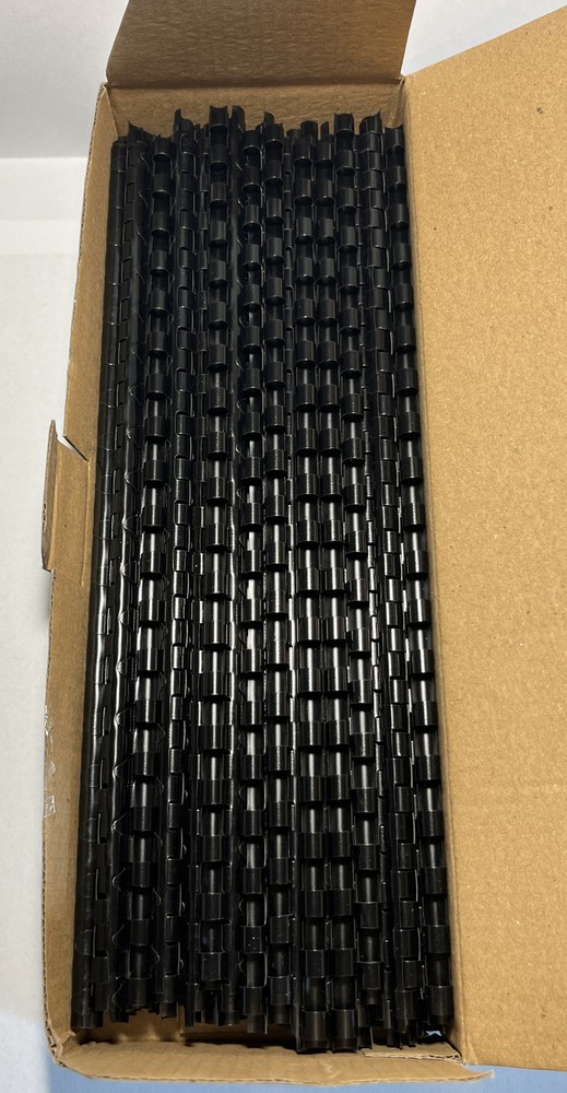 Black Plastic Binding Combs/Spines, 19-Hole, 1/4 Inch, 25 Sheets, 100-Pack