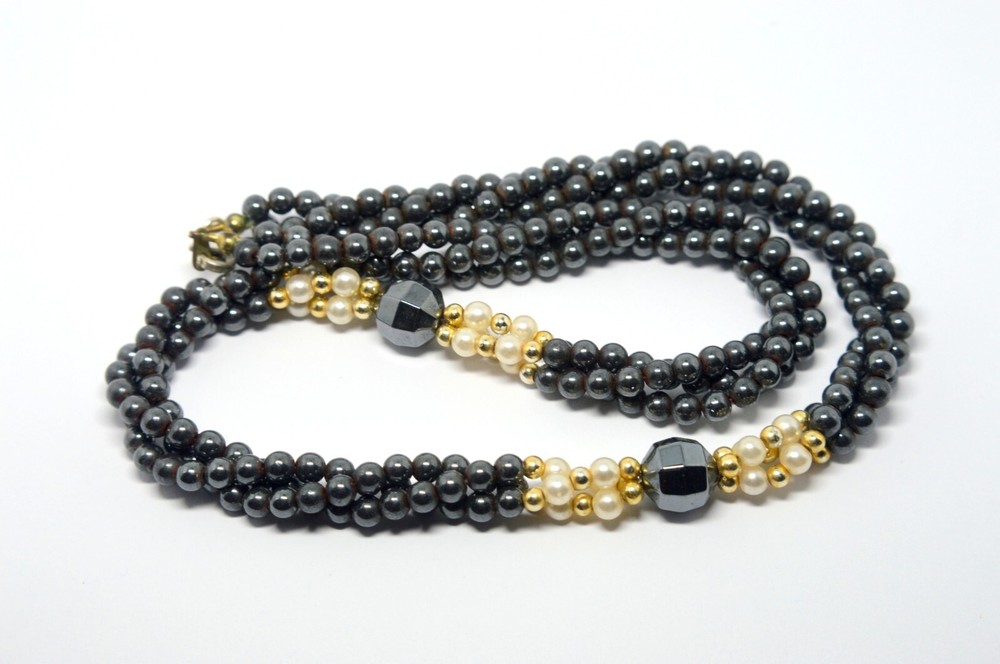NATURAL BLACK HEMATITE & WHITE PEARLS NECKLACE