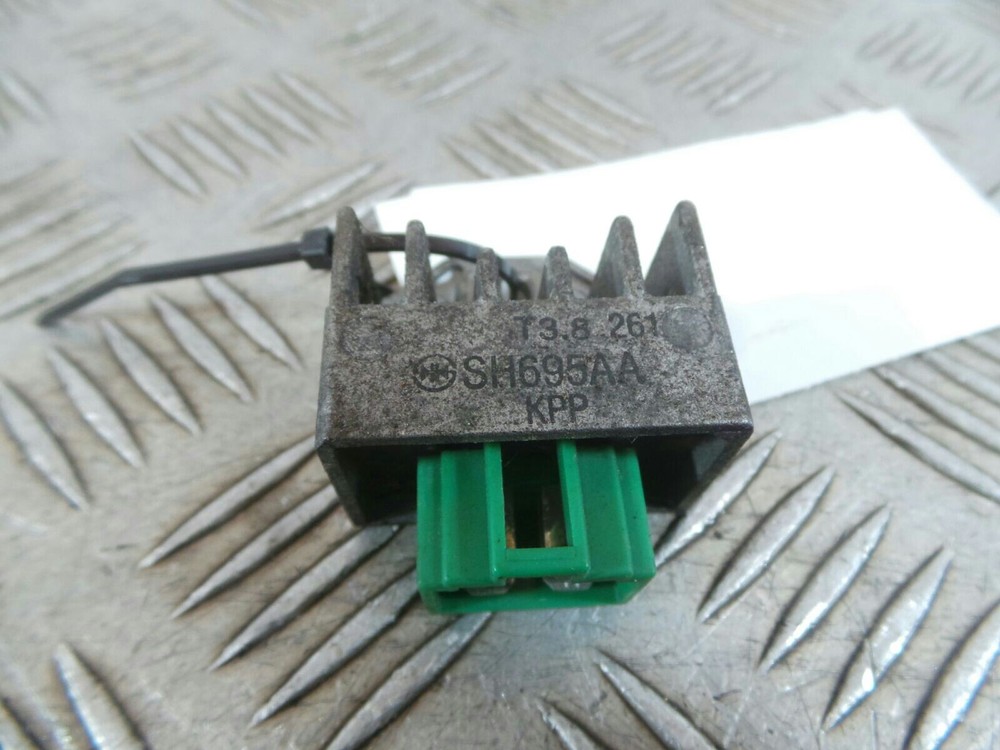 2004 HONDA CBR125R RECTIFIER REGULATOR
