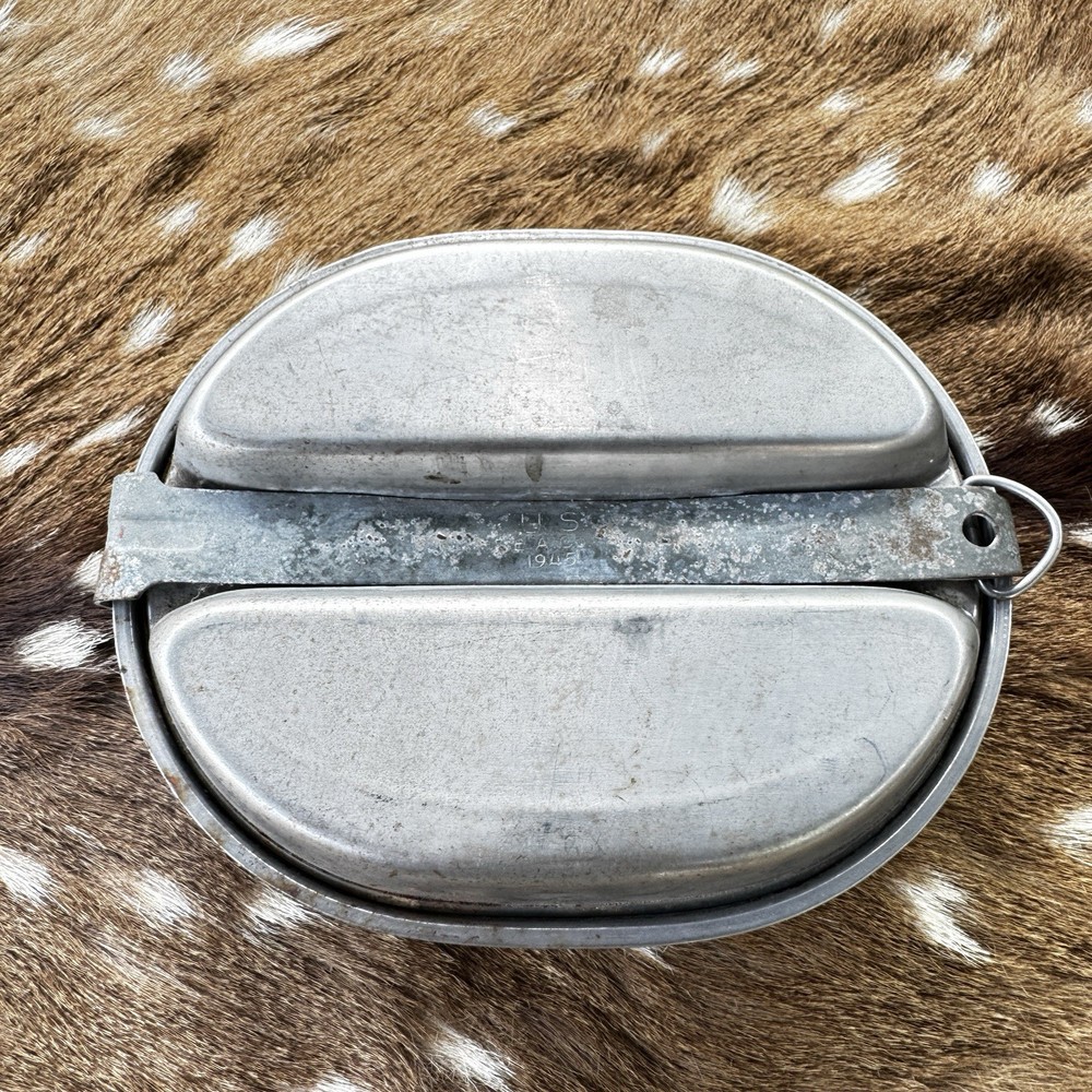 ORIGINAL WWII US ARMY & MARINE INFANTRY Mess Kit E.A.CO. 1945