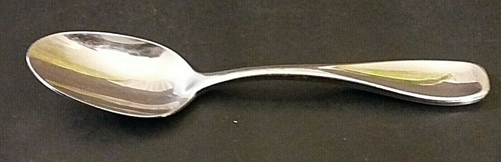 Oneida Voss Stainless teaspoon 6 1/4"