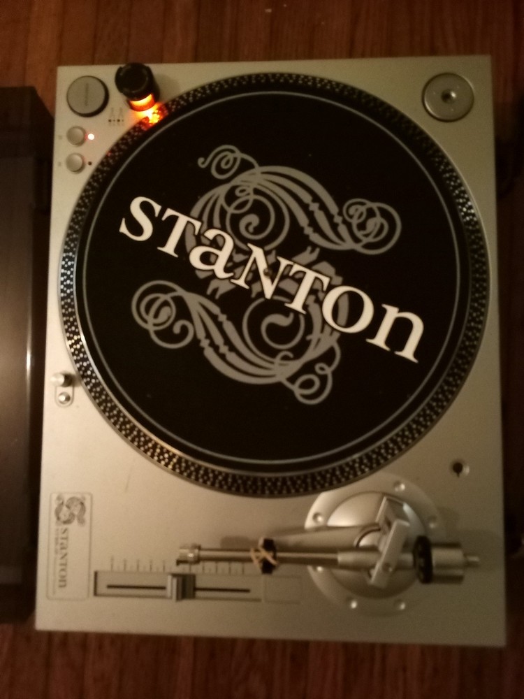 Stanton str8-50 turntable - used