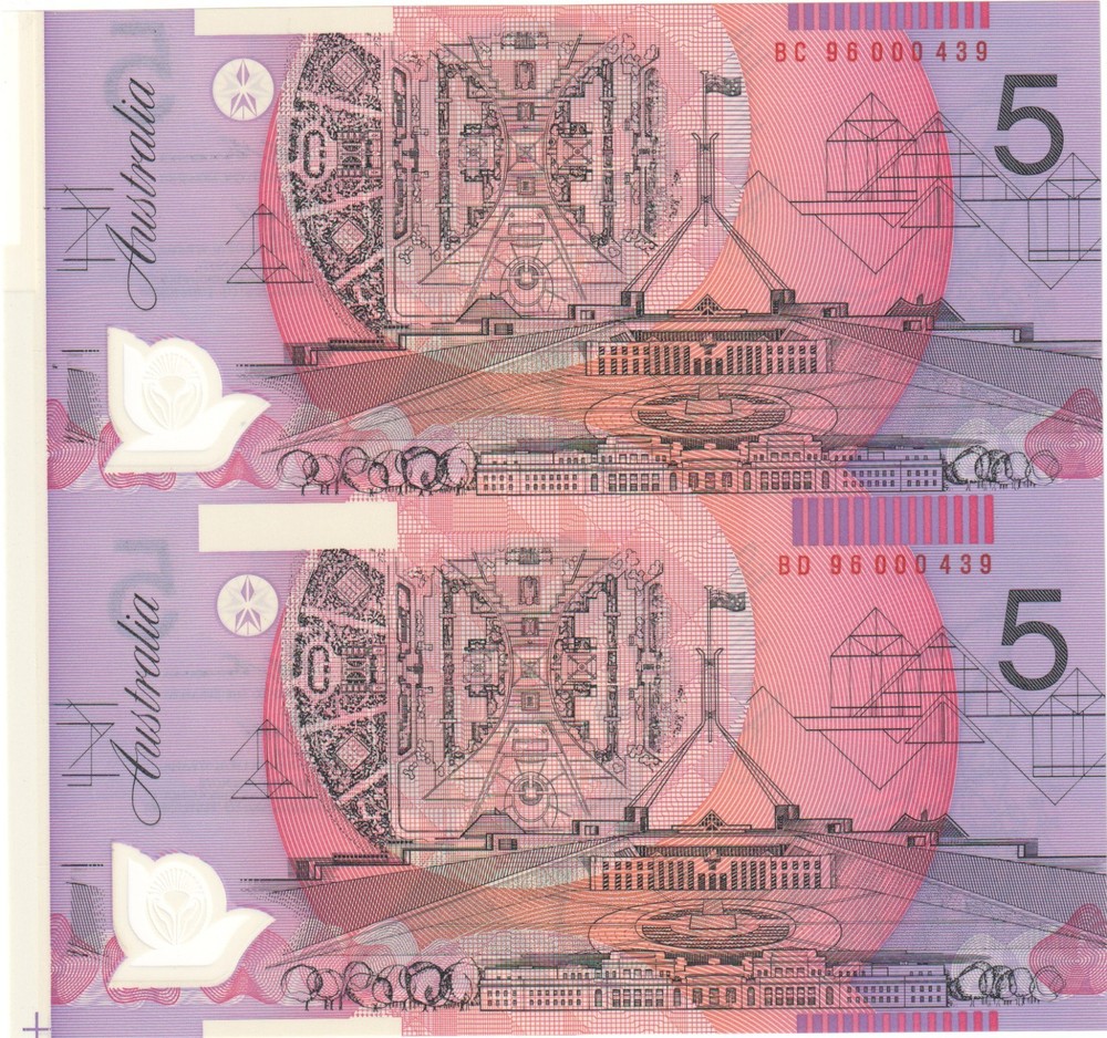 1996 Australia $ 5 Five Dollars Uncut Vertical Pair Banknotes - Red Serial