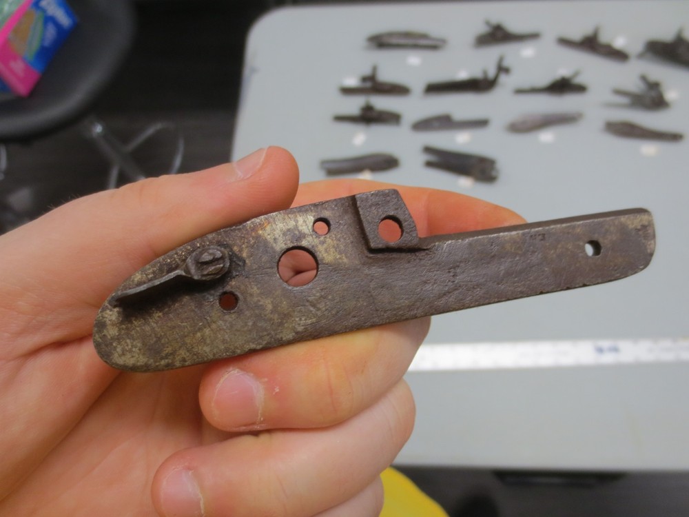 19th Century Lock Plate W.Richards (18)