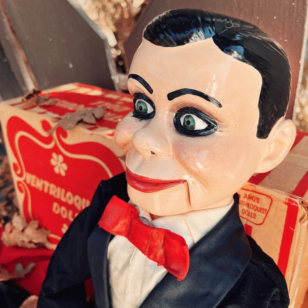 Billy Dead Silence Replica Ventriloquist Doll