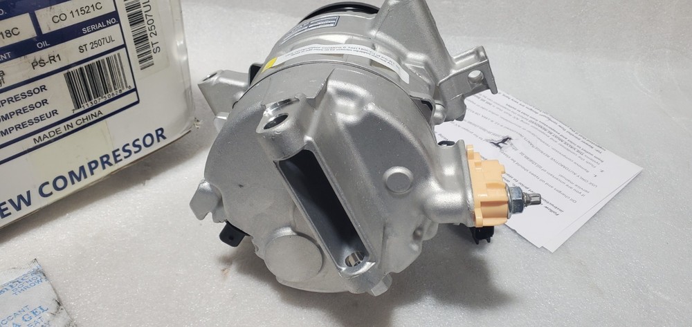 A/C Compressor-7sas18a Compressor Assembly UAC CO 11521C