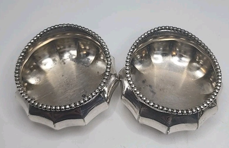 Antique Meriden B Company Pair Of Silver Plated Open Salt Cellars Fluted Design