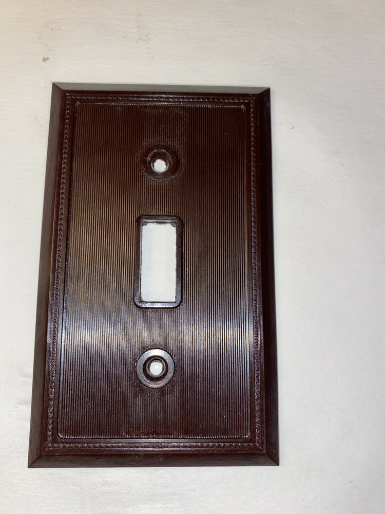 Vintage Brown Art Deco Ribbed Bakelite Toggle Switch Cover Plate