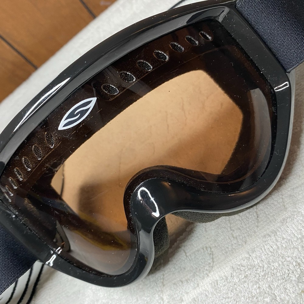 SMITH Snow Ski Goggles Black Frame Amber Lens *DAMAGED