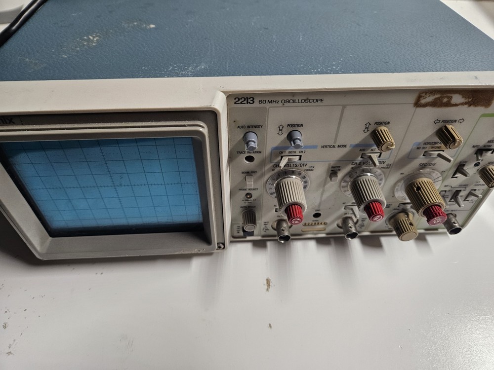 Techtronics 2213 Oscilloscope 80mhz