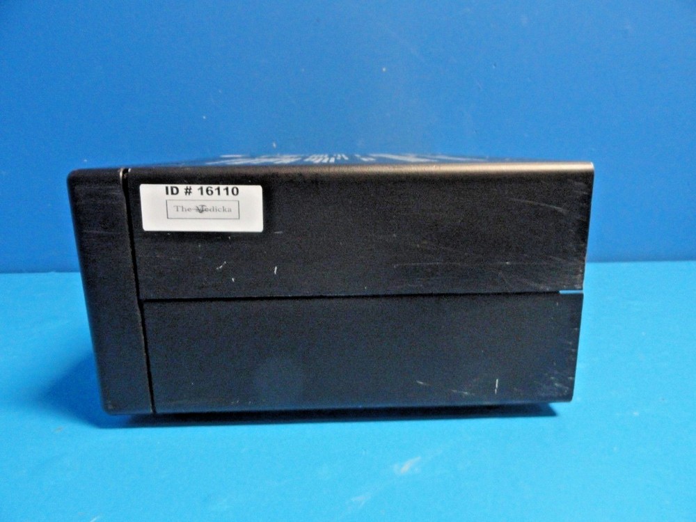 Conmed Linvatec Intravision 8425A Automatic Light Source ~16110