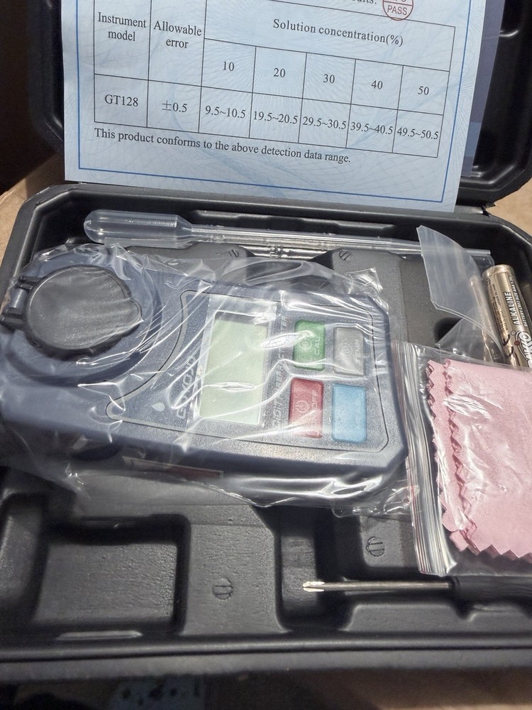 GOYOJO Digital Brix Refractometer Meter Lab Refractometer ±0.5 Brix/1℃ Accuracy