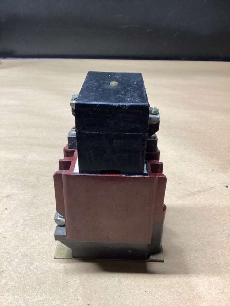 Westinghouse Solid State ON DELAY TIMER ARB440A 120/60 110/50V #133F87PR6*CO