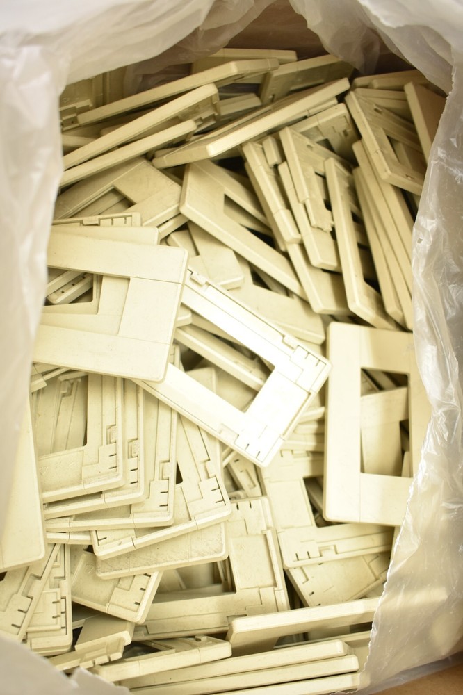 Flush Device Cover Plates Bulk Pack Screwless E515475 Beige 201-00241-000