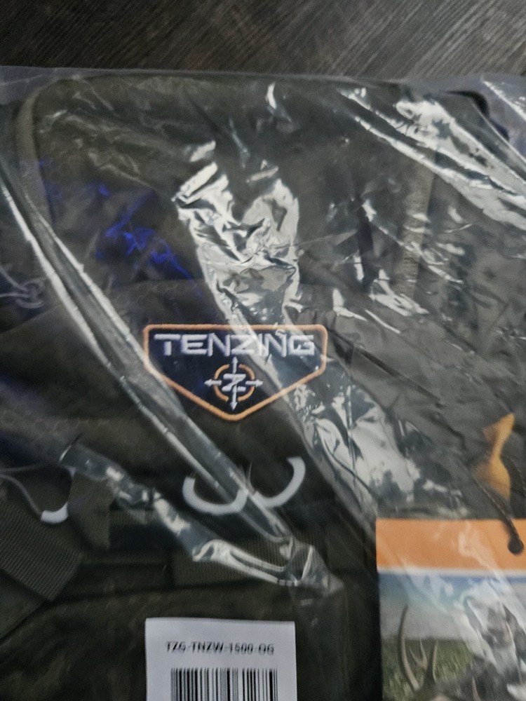 Tenzing Outdoors Day Pack - 1500 Cubic Inch