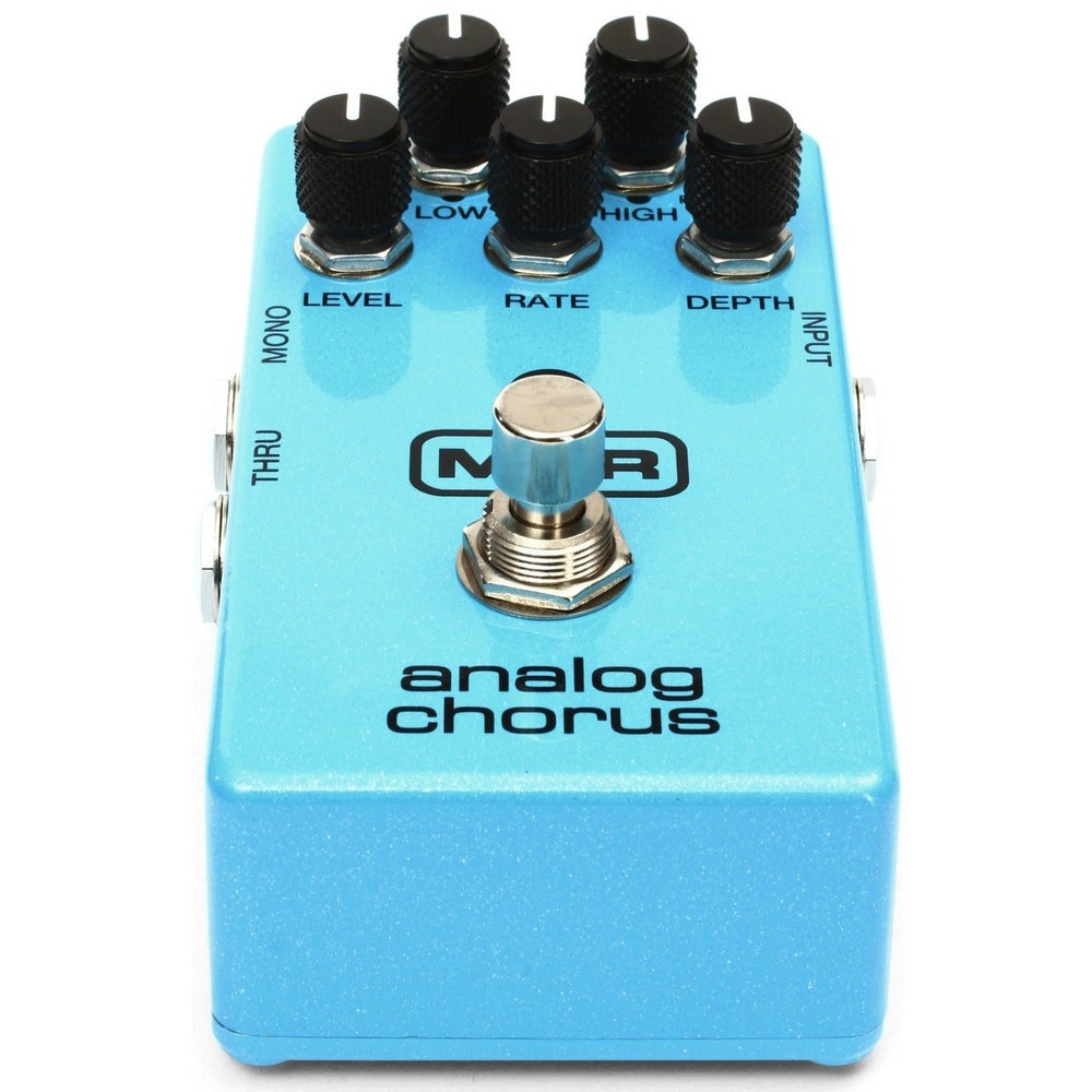 MXR M234 Analog Chorus Pedal w/ Patch Cable, Strap, and Pick Pack