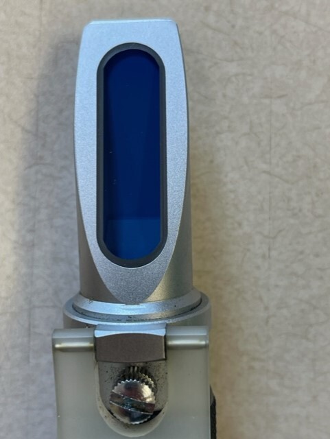 Hand Refractometer REF101 Model 0-32%