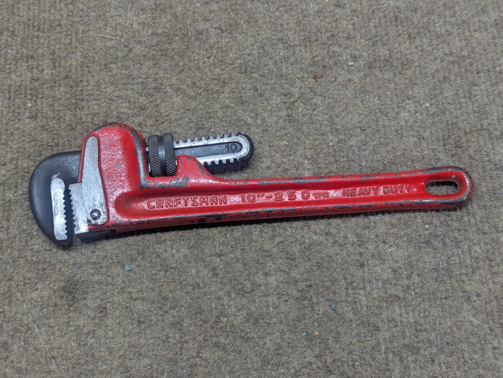 Craftsman Pipe Wrench 10"