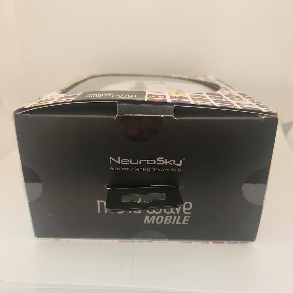 NEW NeuroSky Mindwave Mobile Brainwave Starter Kit For Windows & Mac