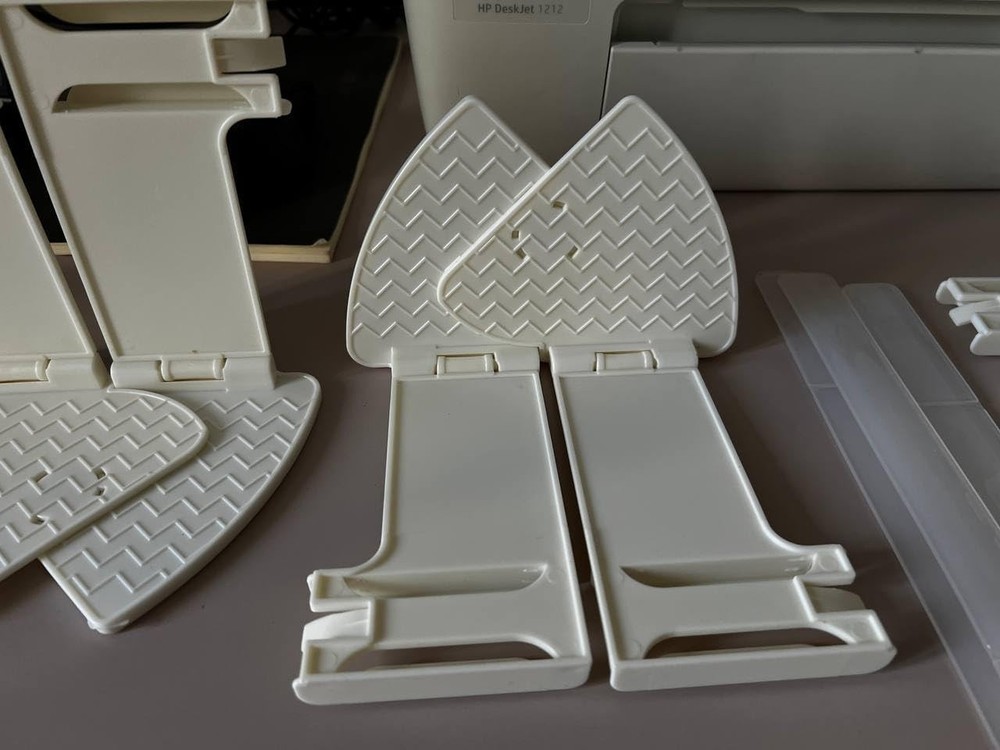 Bed Sheet Holders for Corners, Lock Sheet Holders 4-Pack