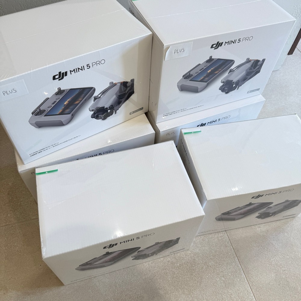 DJI Mini 5 Pro Fly More Combo Plus RC2 Controller 3 Batteries 4K Drone