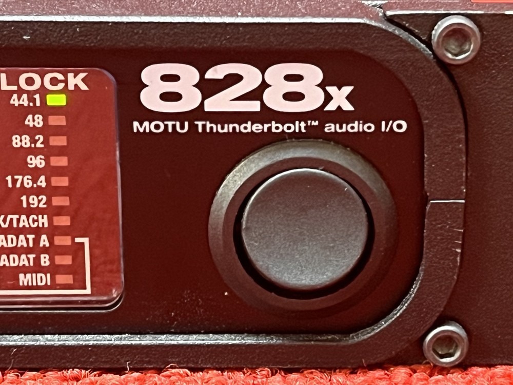 Used MOTU 828x Digital Audio Interface Thunderbolt Technology Good Condition