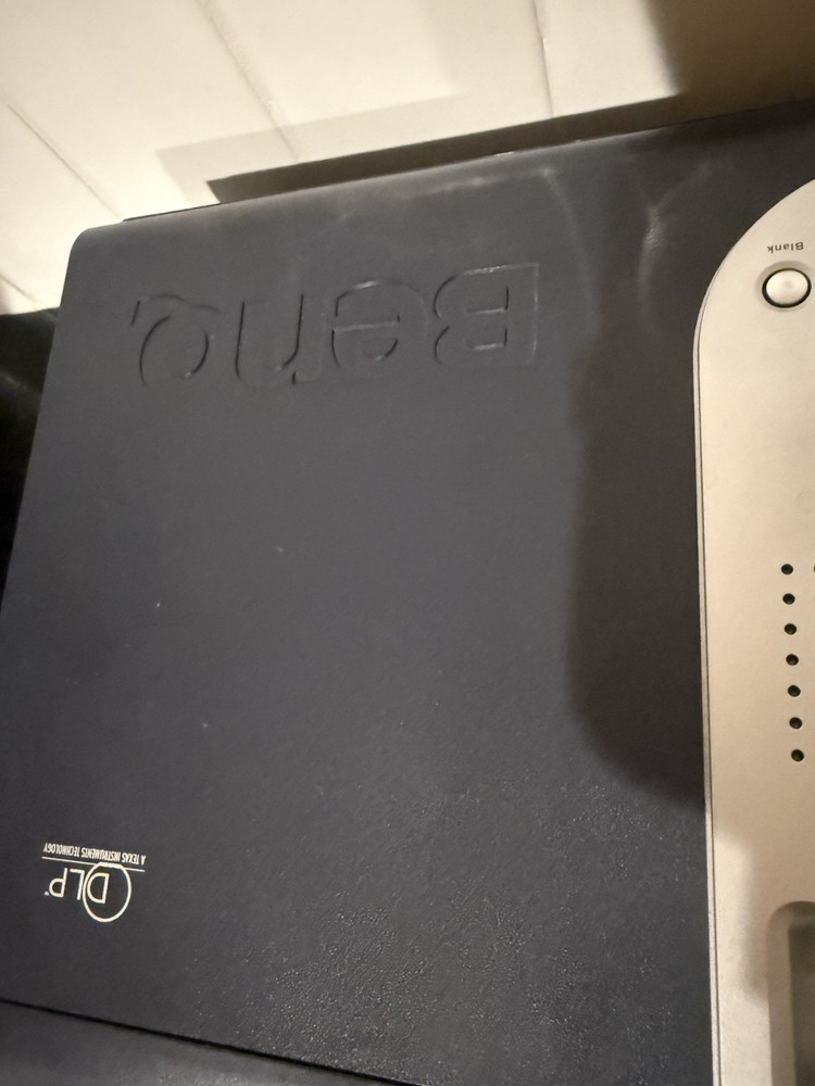 Benq PB 6200 Projector With Cables