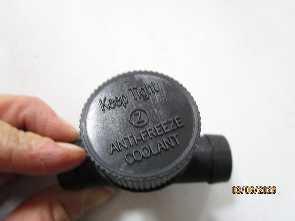 Engine Coolant Flush Needa 47120 (no factory packaging)