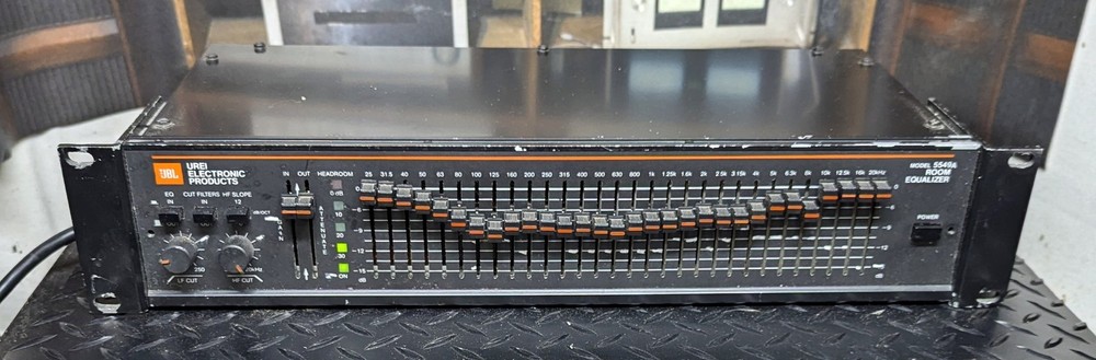JBL UREI room equalizer 5549A with rack mounting tabs