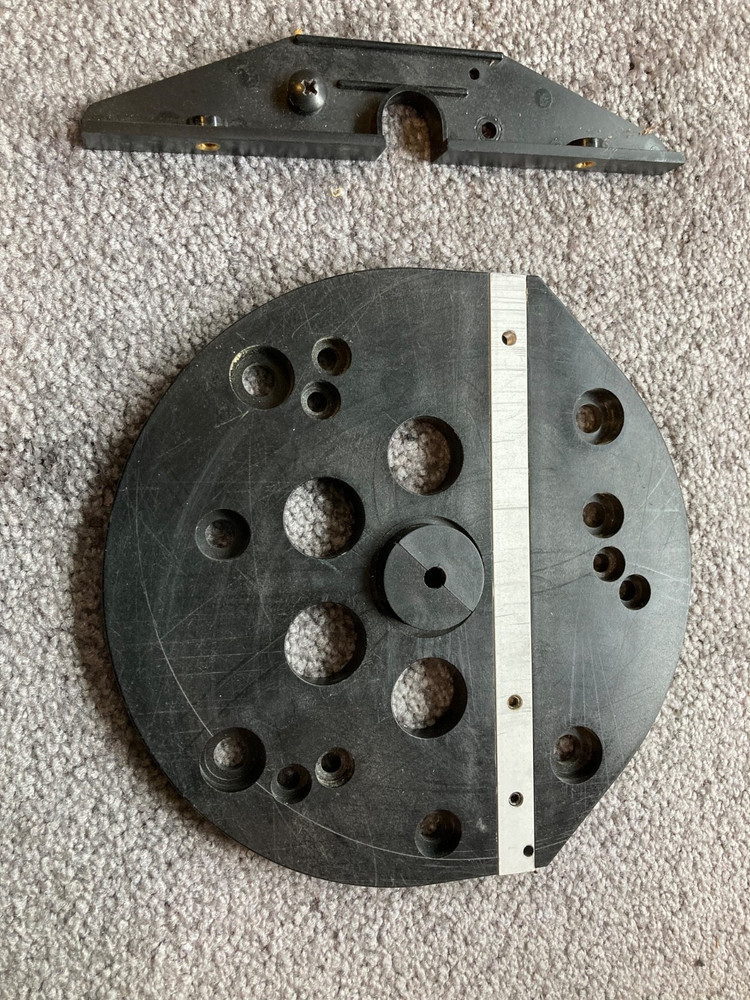 Router Buddy Circle Jig Tool by Practical Technology with instructions