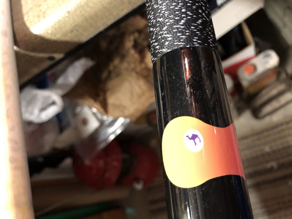 Camel Pool Cue The Miz 19 1/2 Oz 2pc