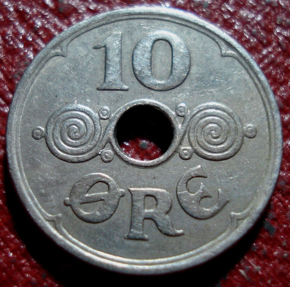 1934 DENMARK 25 ORE IN VF CONDITION