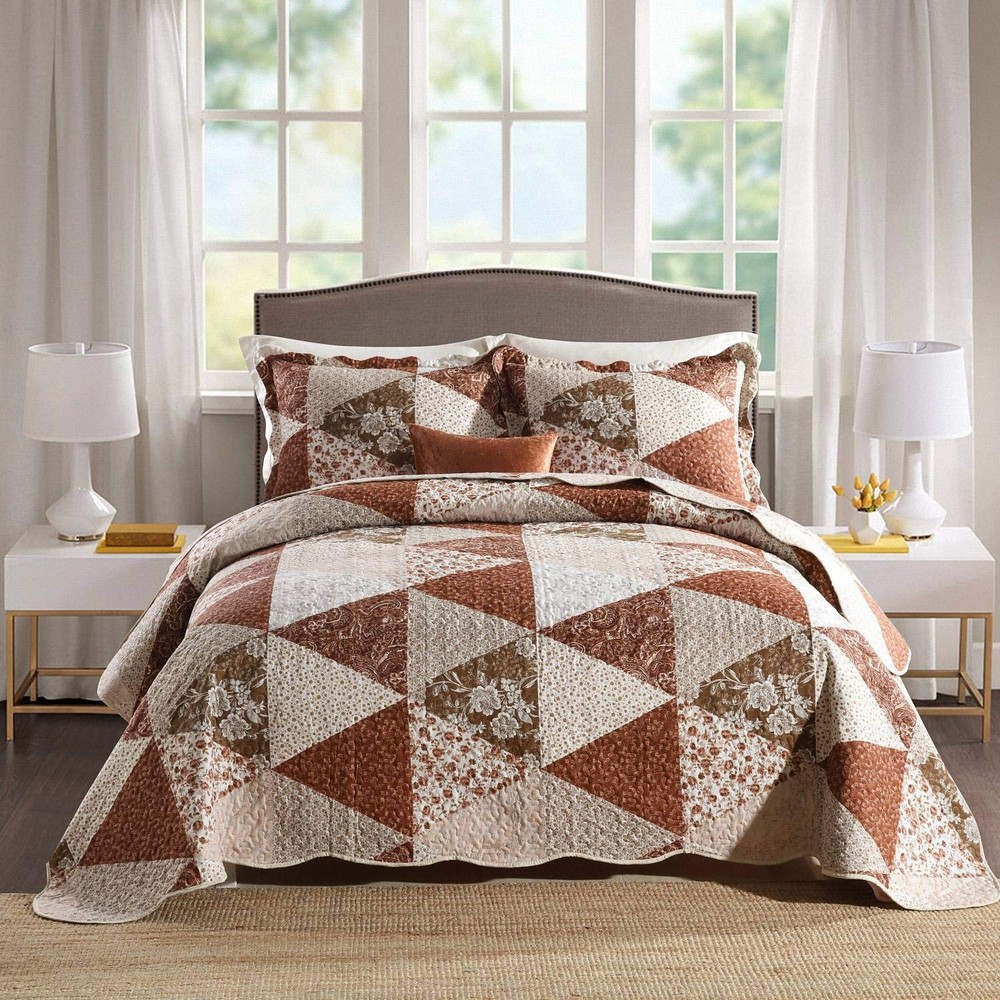 HoneiLife Queen Size 3 Piece Microfiber Quilt Set - Brown Triangle Pattern, 9...