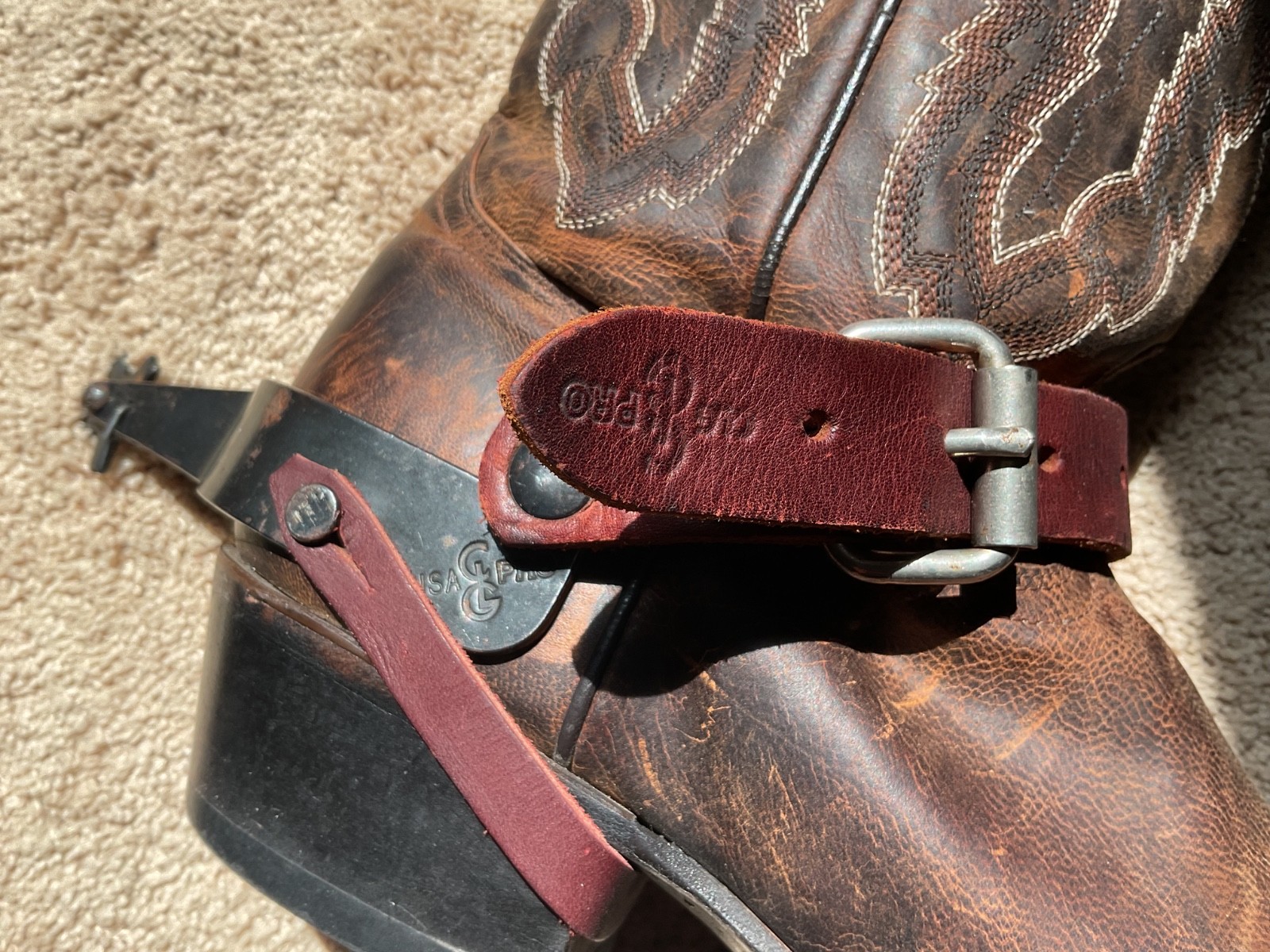 CGL bull riding spurs, the rowels can be unlocked for bareback riding.