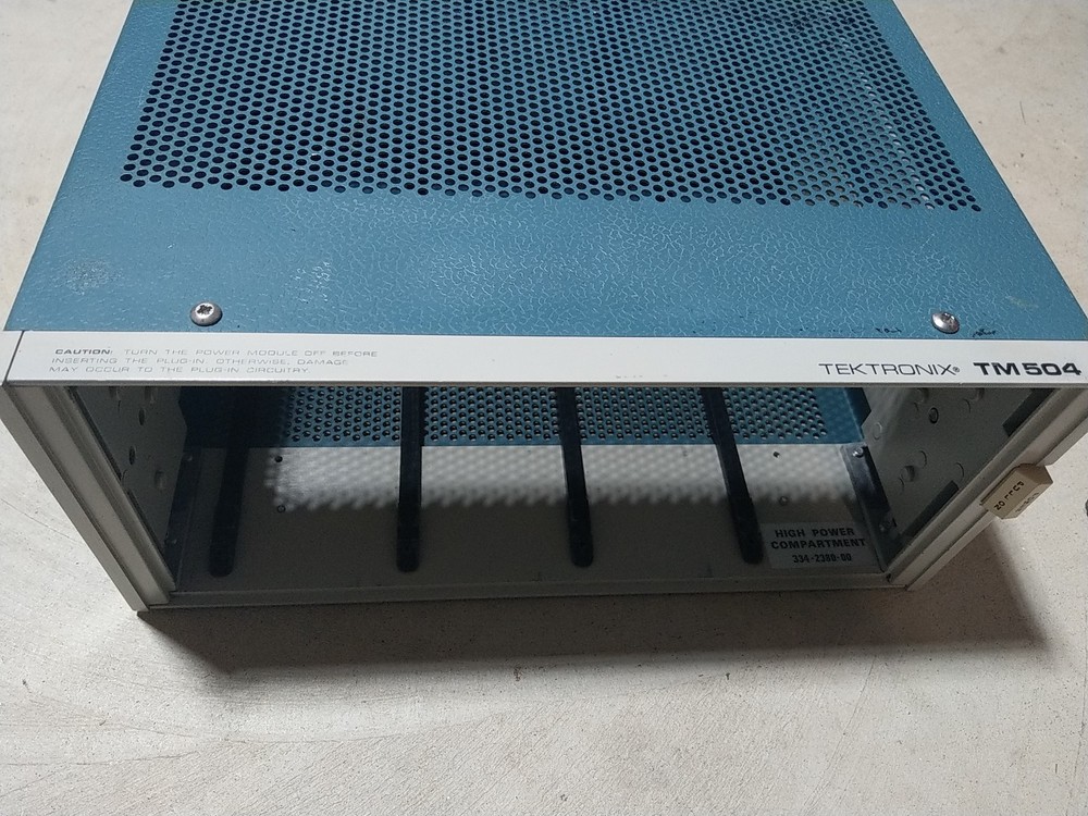 Tektronix TM-504 Main Frame - Tested