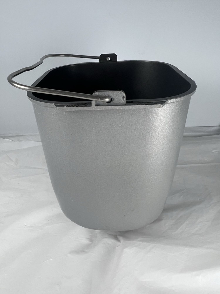 Replacement Pan With Paddle for GOLDSTAR Automatic Breadmaker Model: HB-026E