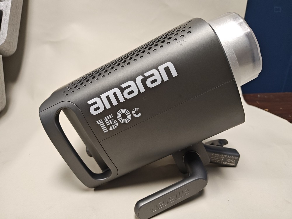 amaran 150c RGB LED Monolight with Case