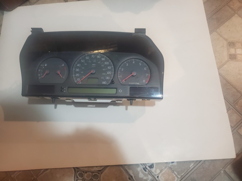 2002 C 70 INSTRUMENT CLUSTER REPAIR SERVICE .