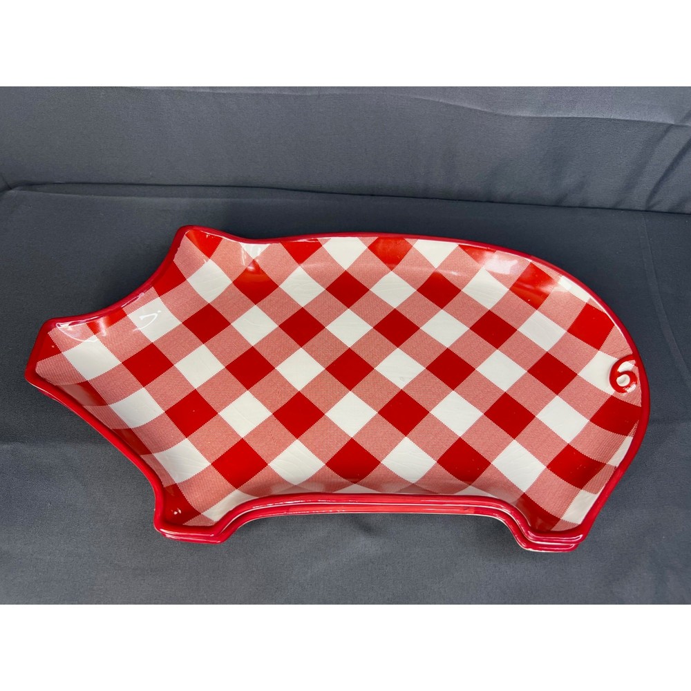 Set of 2 Ceramic Pig Plates Red Gingham Pattern